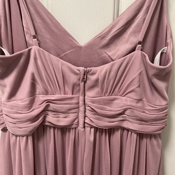 David’s Bridal Beautiful Bridesmaid/Prom Dress Size 10 - Picture 7 of 12